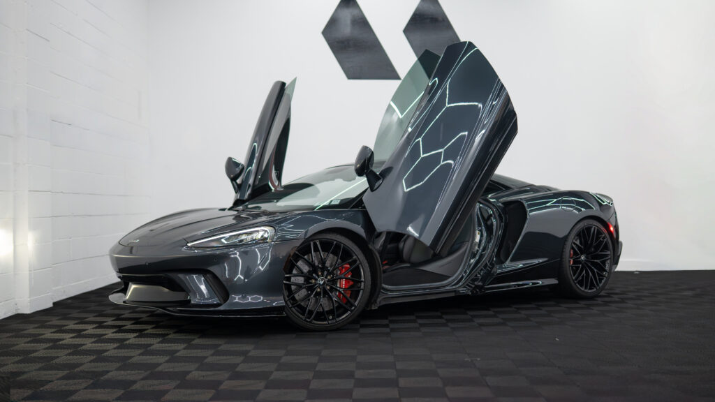 McLaren GT Coupe (Dark Grey)