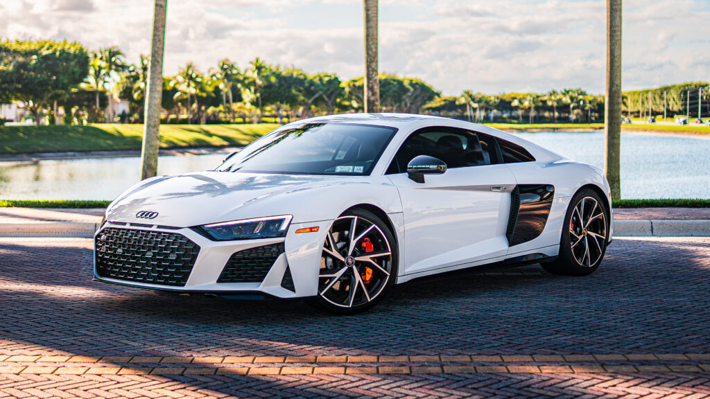 Audi R8 V10
