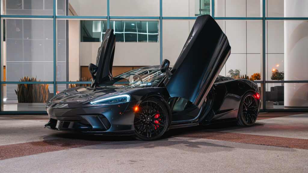 McLaren GT Coupe (Dark Grey)
