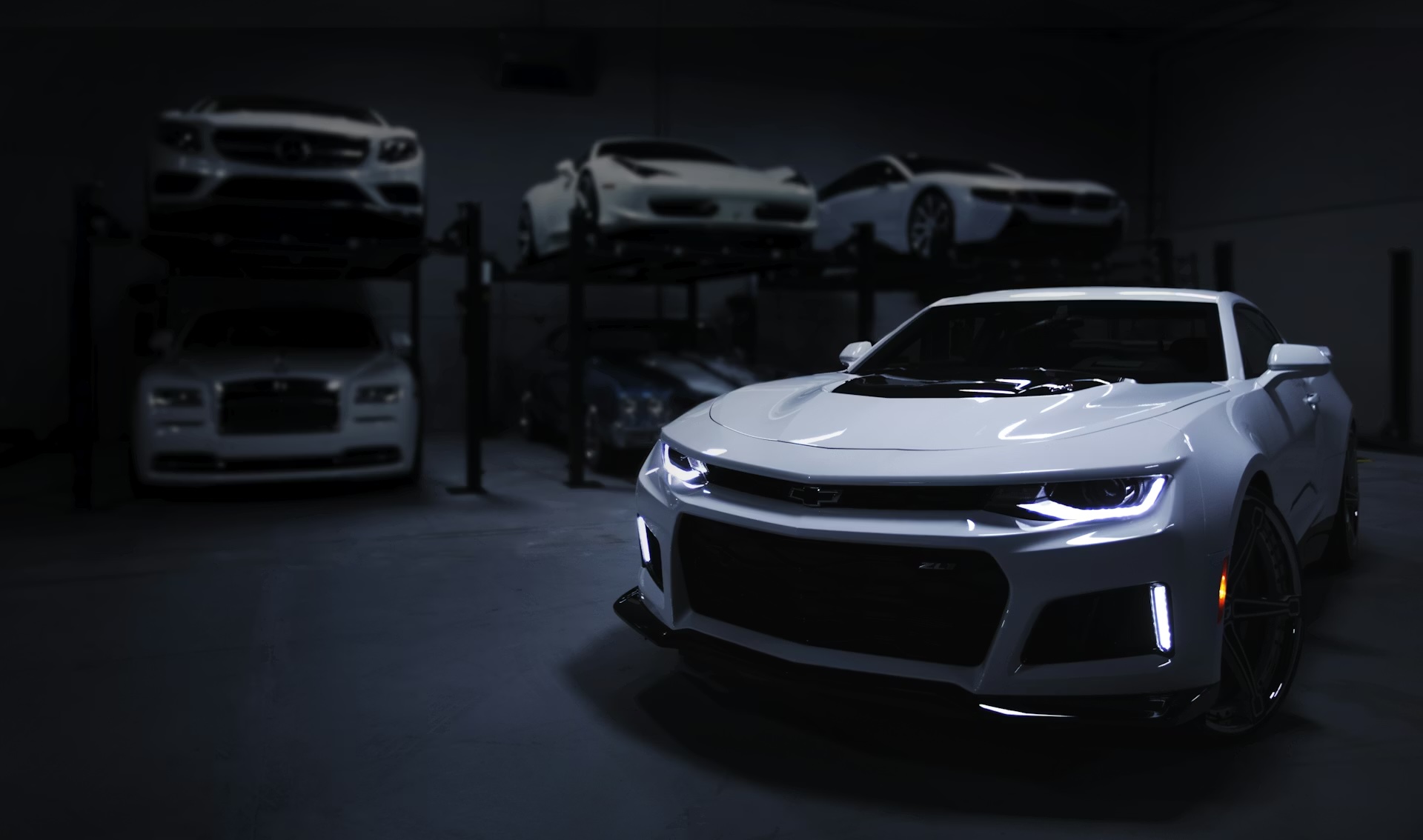 backgroun muscle car