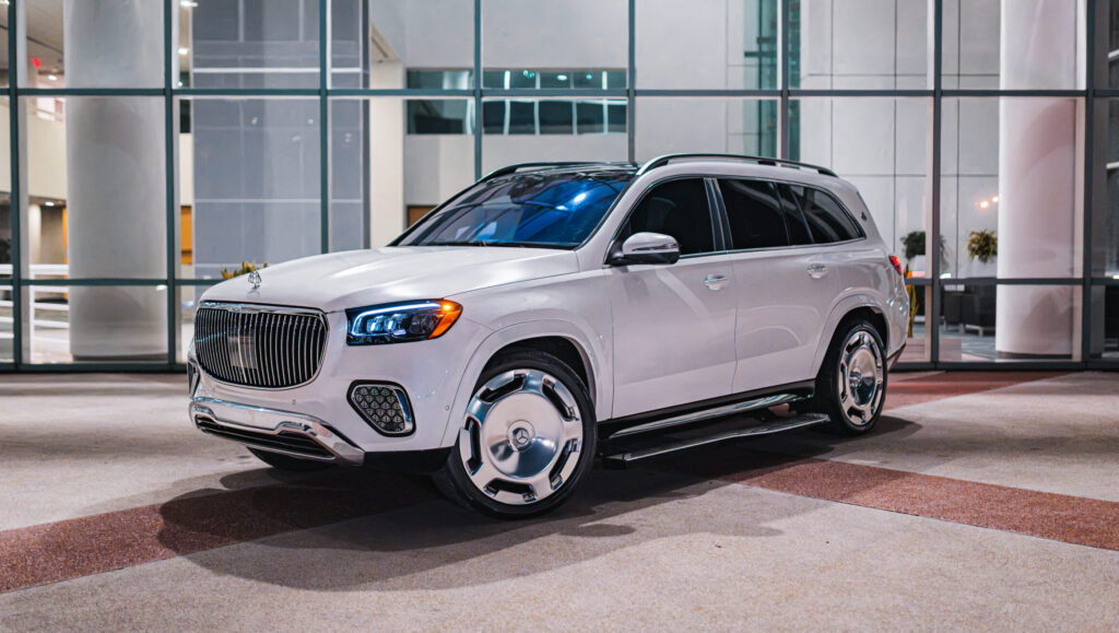 Maybach GLS 600 (White)