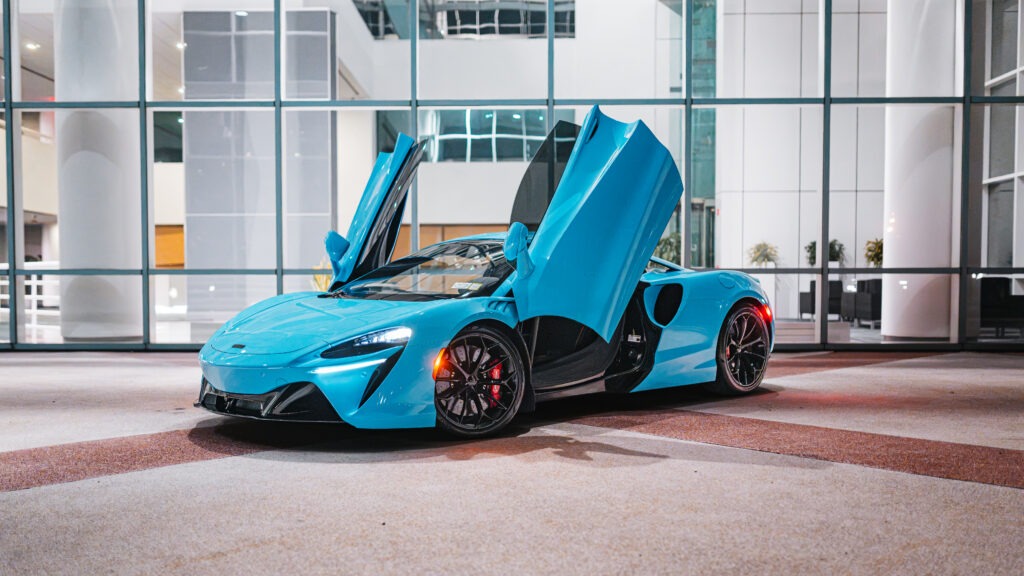 McLaren Artura Coupe